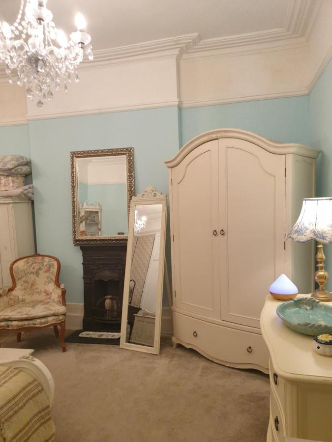 Judy'S B&B Private Home Кардифф Экстерьер фото