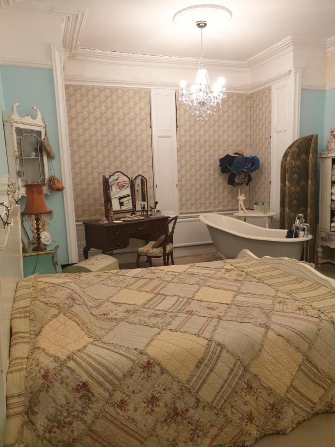 Judy'S B&B Private Home Кардифф Экстерьер фото