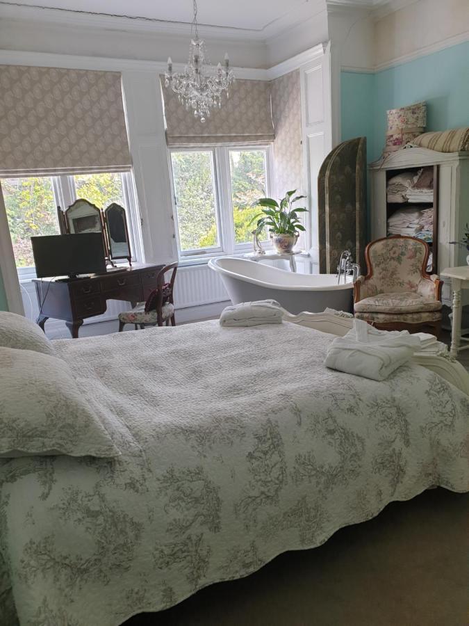 Judy'S B&B Private Home Кардифф Экстерьер фото
