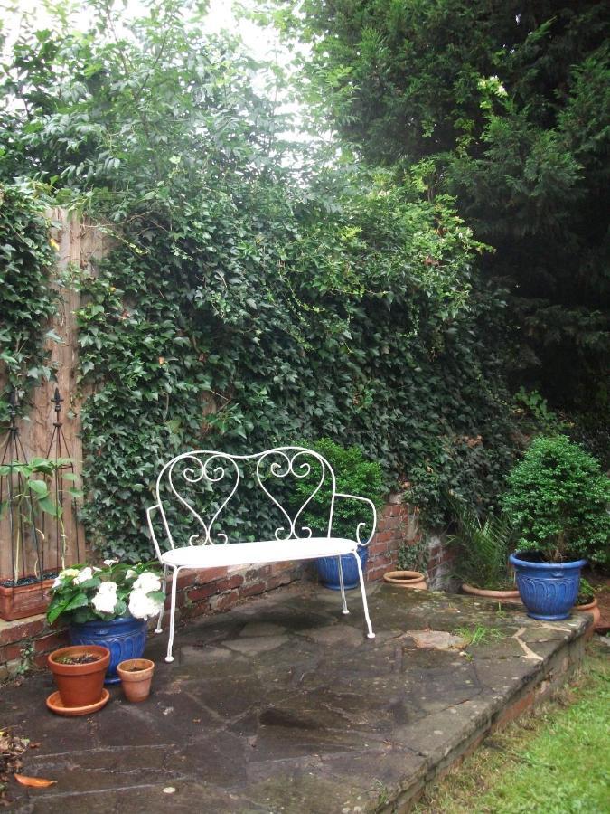 Judy'S B&B Private Home Кардифф Экстерьер фото
